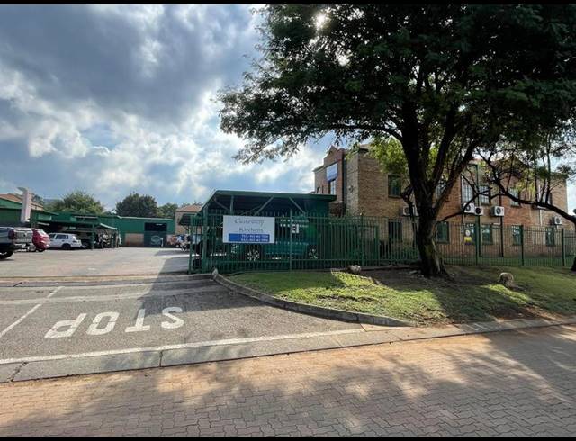 INDUSTRIAL PROPERTY TO RENT IN ROOIHUISKRAAL